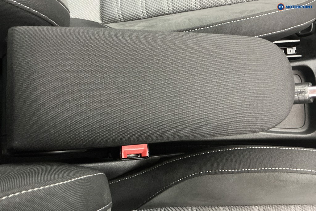 Volkswagen Polo R-Line Manual Petrol Hatchback - Stock Number (1586535) - 12th supplementary image