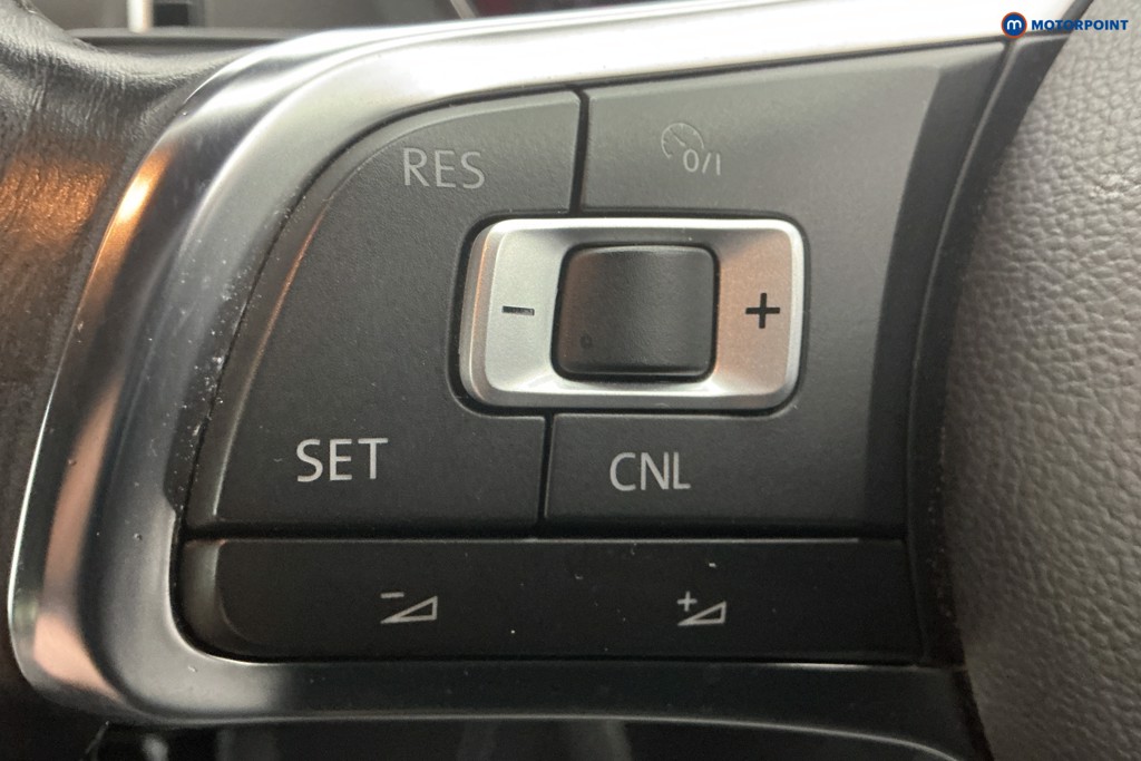 Volkswagen Polo R-Line Manual Petrol Hatchback - Stock Number (1586535) - 17th supplementary image