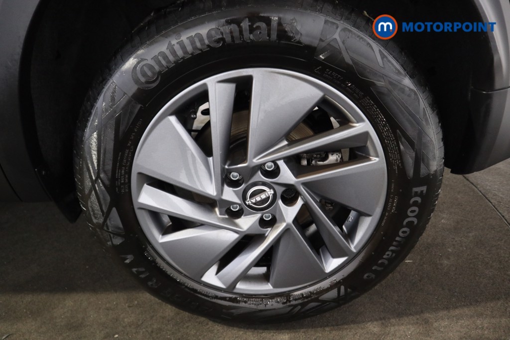 Nissan Qashqai Acenta Premium Manual Petrol SUV - Stock Number (1586909) - 21st supplementary image