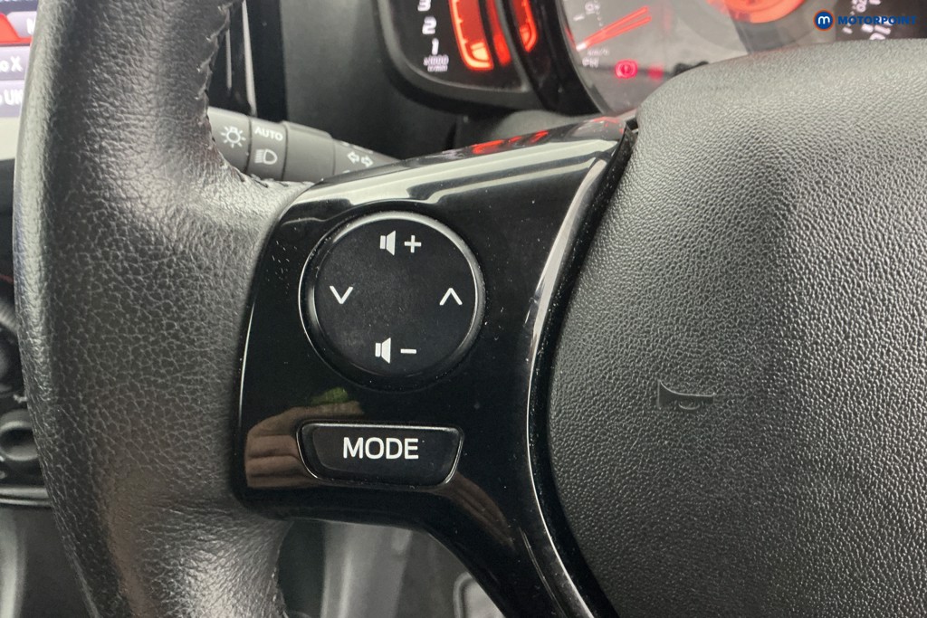 Peugeot 108 Allure Manual Petrol Hatchback - Stock Number (1587377) - 16th supplementary image