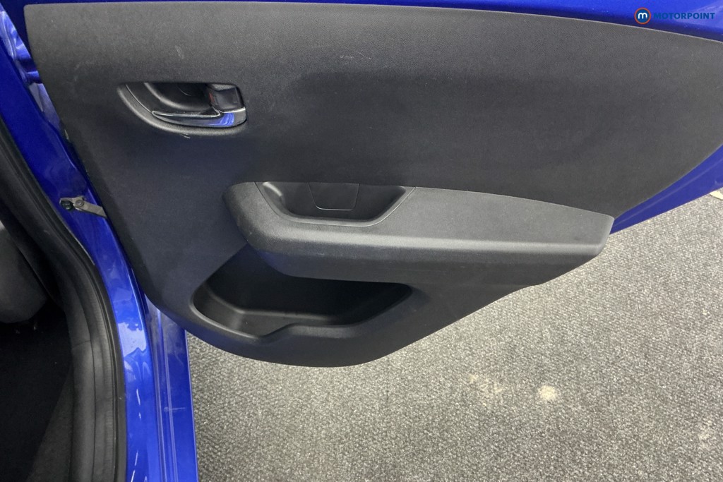 Peugeot 108 Allure Manual Petrol Hatchback - Stock Number (1587377) - 21st supplementary image