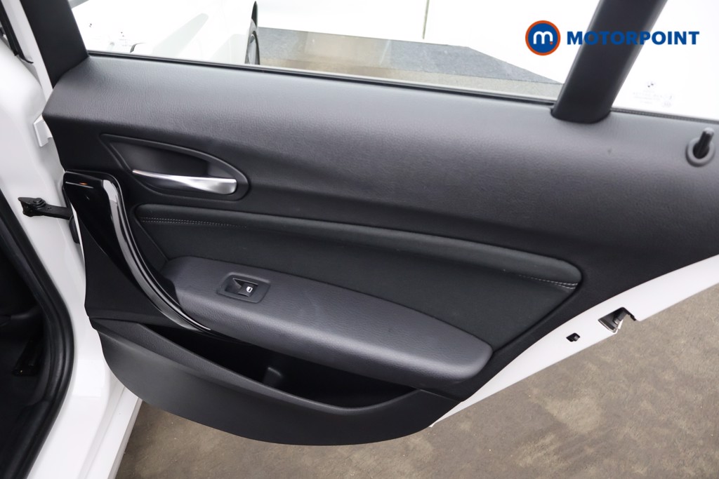 BMW 1 Series Sport Automatic Petrol Hatchback - Stock Number (1588436) - 18th supplementary image