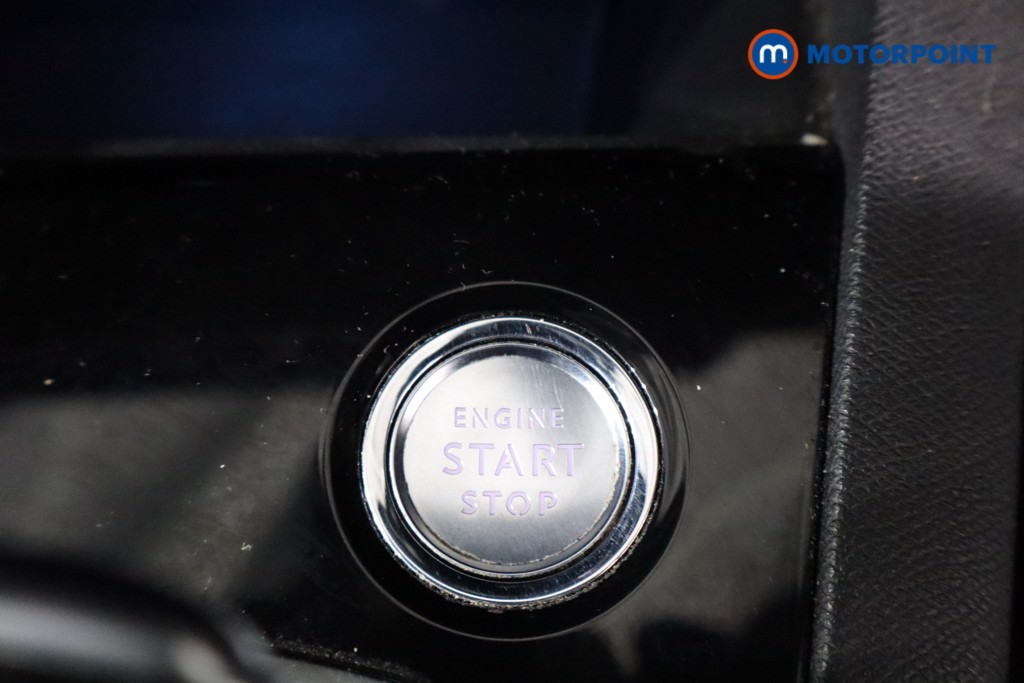 Peugeot 3008 Allure Automatic Petrol Plug-In Hybrid SUV - Stock Number (1589892) - 13th supplementary image