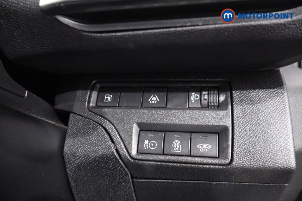 Peugeot 3008 Allure Automatic Petrol Plug-In Hybrid SUV - Stock Number (1589892) - 20th supplementary image