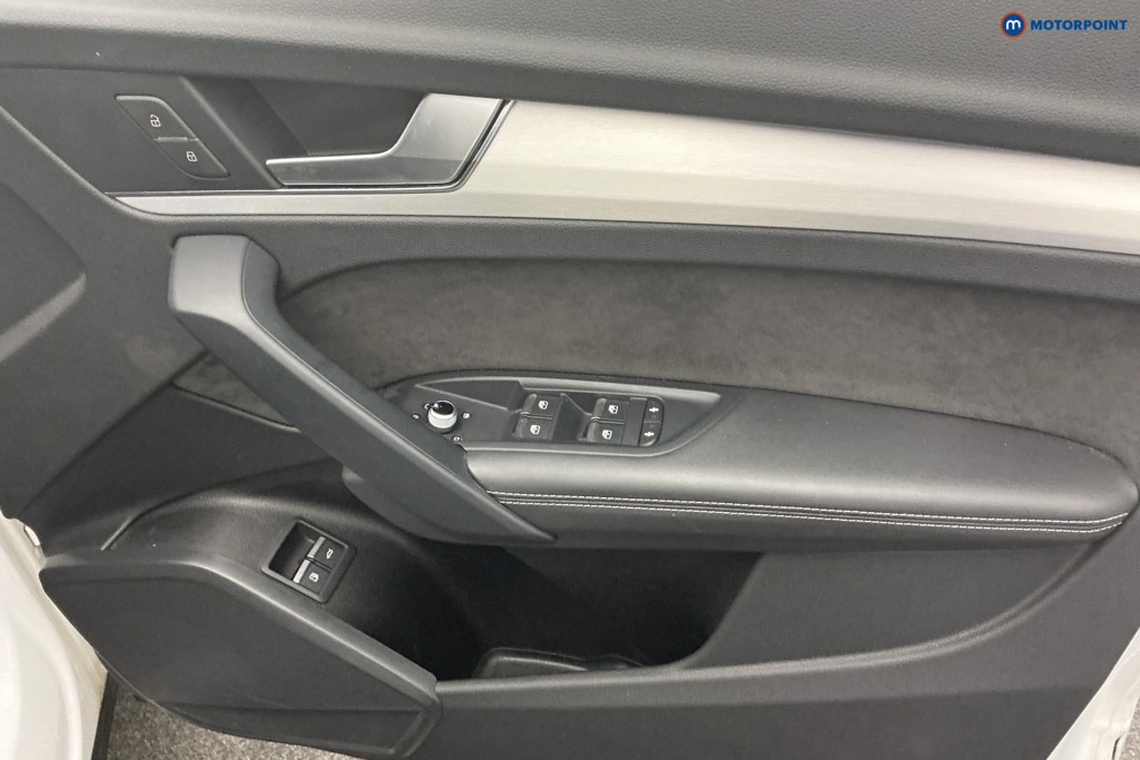 Audi Q5 S Line Competition Automatic Petrol Plug-In Hybrid SUV - Stock Number (1590264) - 22nd supplementary image