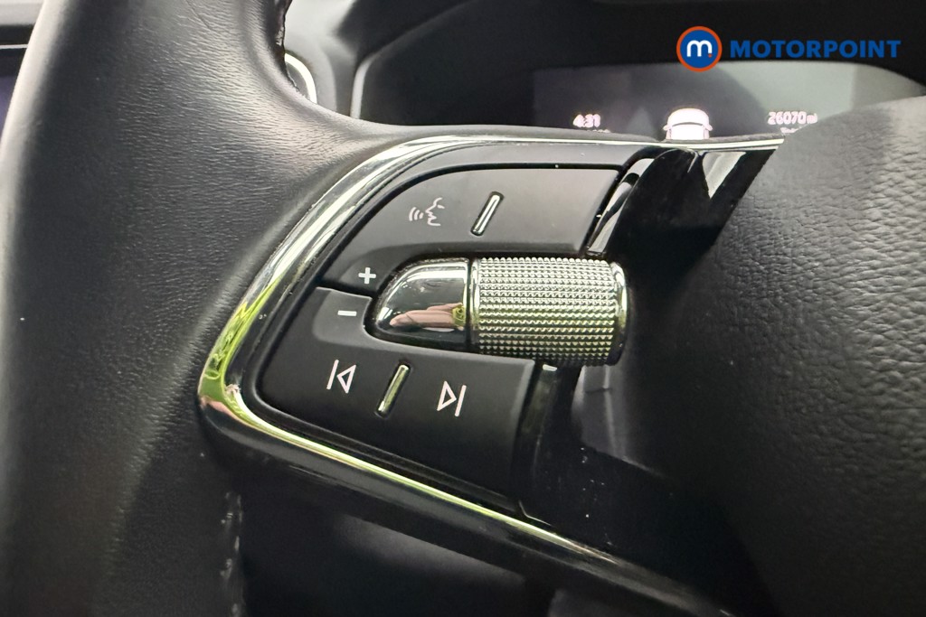 Skoda Karoq Se Drive Manual Petrol SUV - Stock Number (1591095) - 14th supplementary image