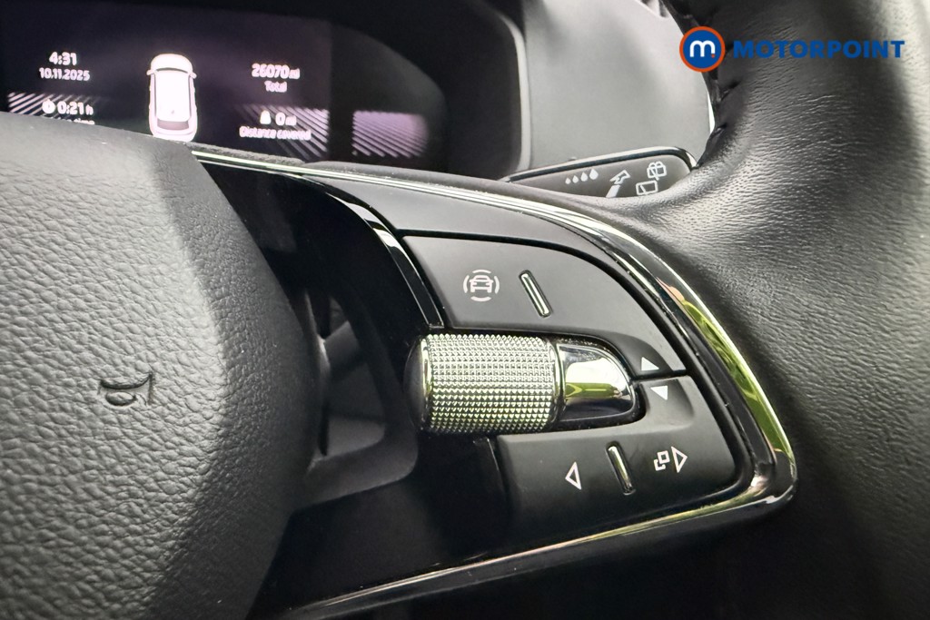 Skoda Karoq Se Drive Manual Petrol SUV - Stock Number (1591095) - 15th supplementary image