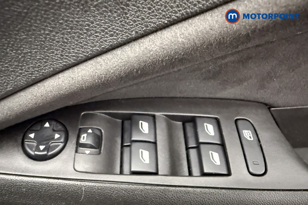 Vauxhall Crossland Ultimate Manual Diesel SUV - Stock Number (1591297) - 19th supplementary image