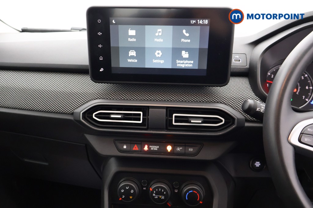 Dacia Sandero Expression Manual Petrol Hatchback - Stock Number (1592199) - 8th supplementary image