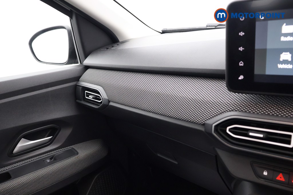 Dacia Sandero Expression Manual Petrol Hatchback - Stock Number (1592199) - 12th supplementary image