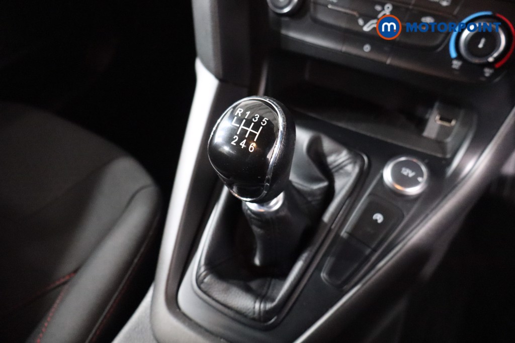 Ford Focus St-Line Manual Petrol Hatchback - Stock Number (1592313) - 14th supplementary image