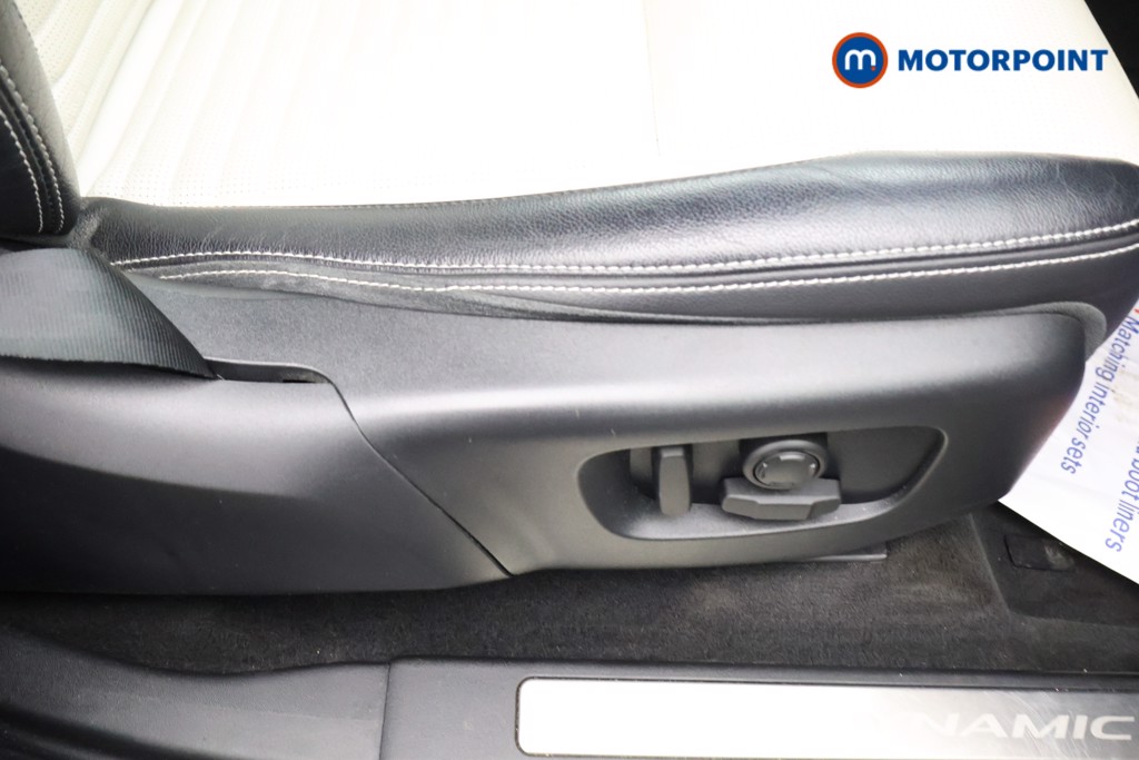 Land Rover Discovery Sport R-Dynamic S Automatic Petrol Plug-In Hybrid SUV - Stock Number (1592600) - 17th supplementary image