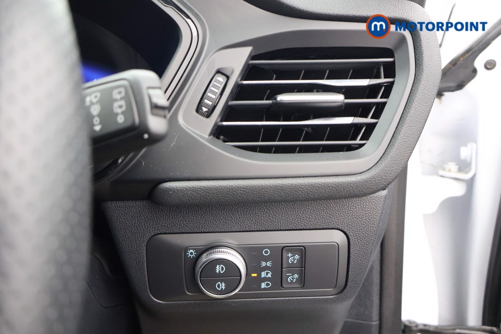 Ford Kuga St-Line Automatic Diesel SUV - Stock Number (1594001) - 7th supplementary image