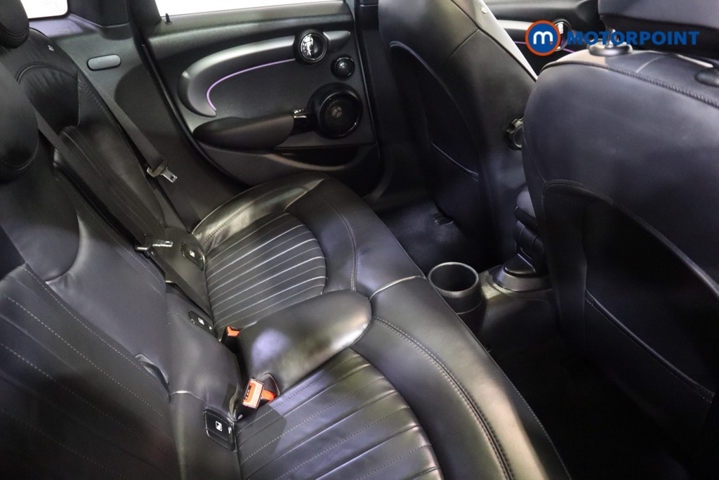 Mini Hatchback Cooper Exclusive Automatic Petrol Hatchback - Stock Number (1594073) - 19th supplementary image