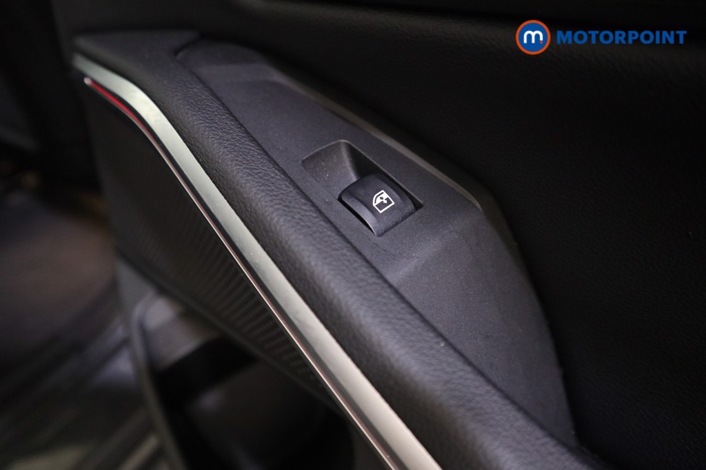 BMW 3 Series M Sport Automatic Petrol Plug-In Hybrid Saloon - Stock Number (1594642) - 20th supplementary image