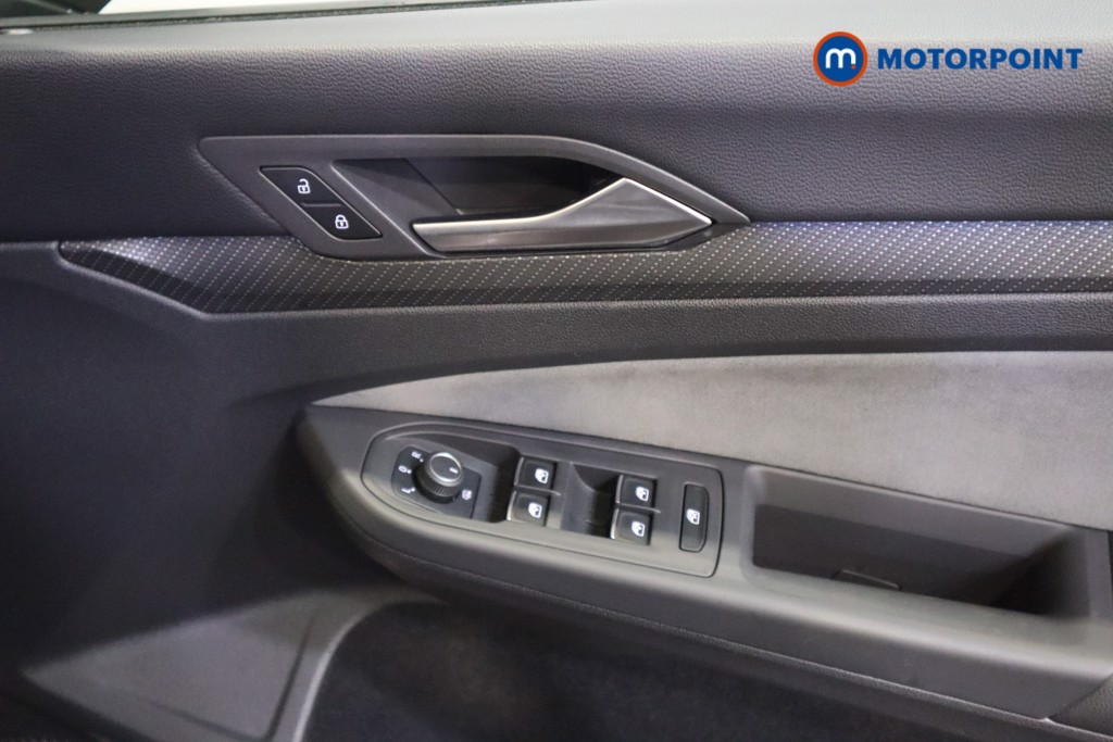 Volkswagen Golf R-Line Automatic Petrol Hatchback - Stock Number (1595161) - 10th supplementary image