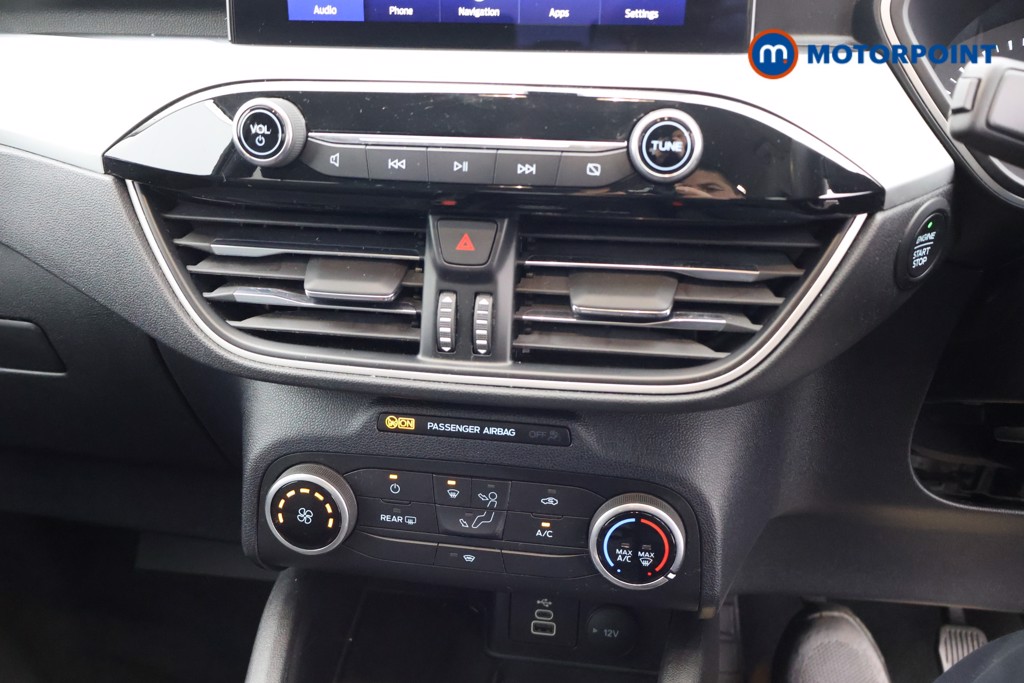 Ford Kuga Zetec Manual Petrol SUV - Stock Number (1595406) - 9th supplementary image