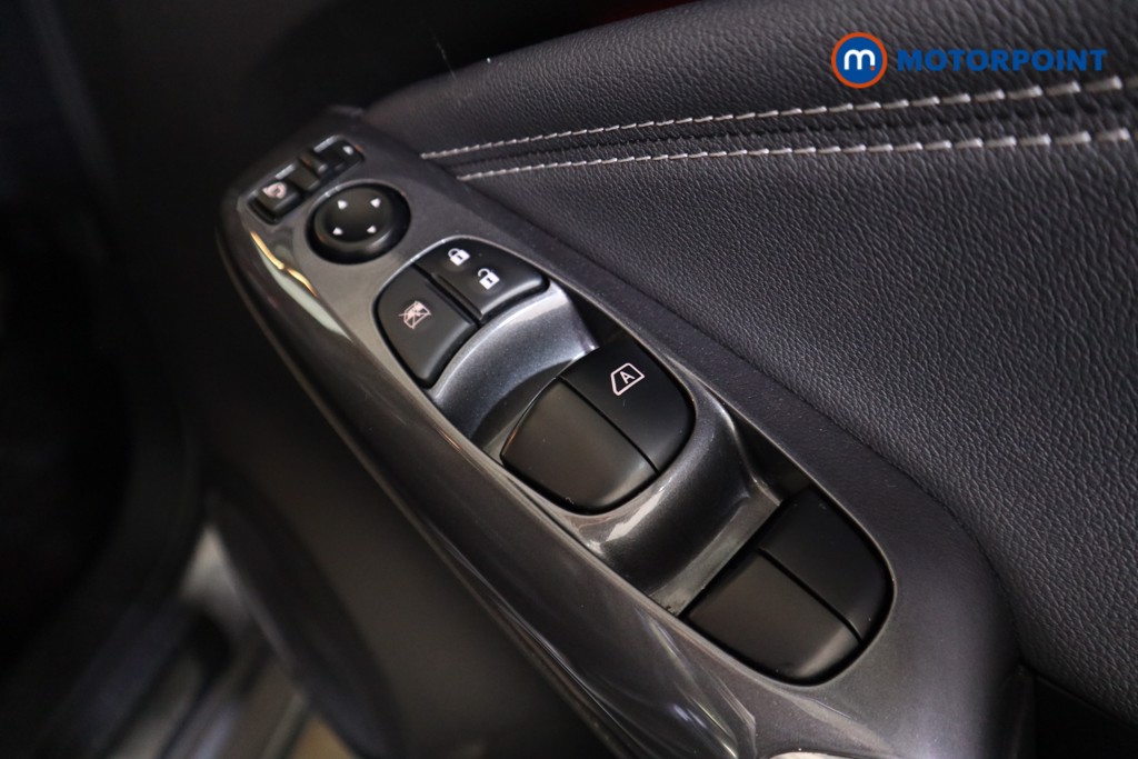 Nissan Juke Tekna Automatic Petrol SUV - Stock Number (1595426) - 12th supplementary image