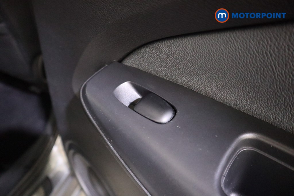 Nissan Juke Tekna Automatic Petrol SUV - Stock Number (1595426) - 18th supplementary image