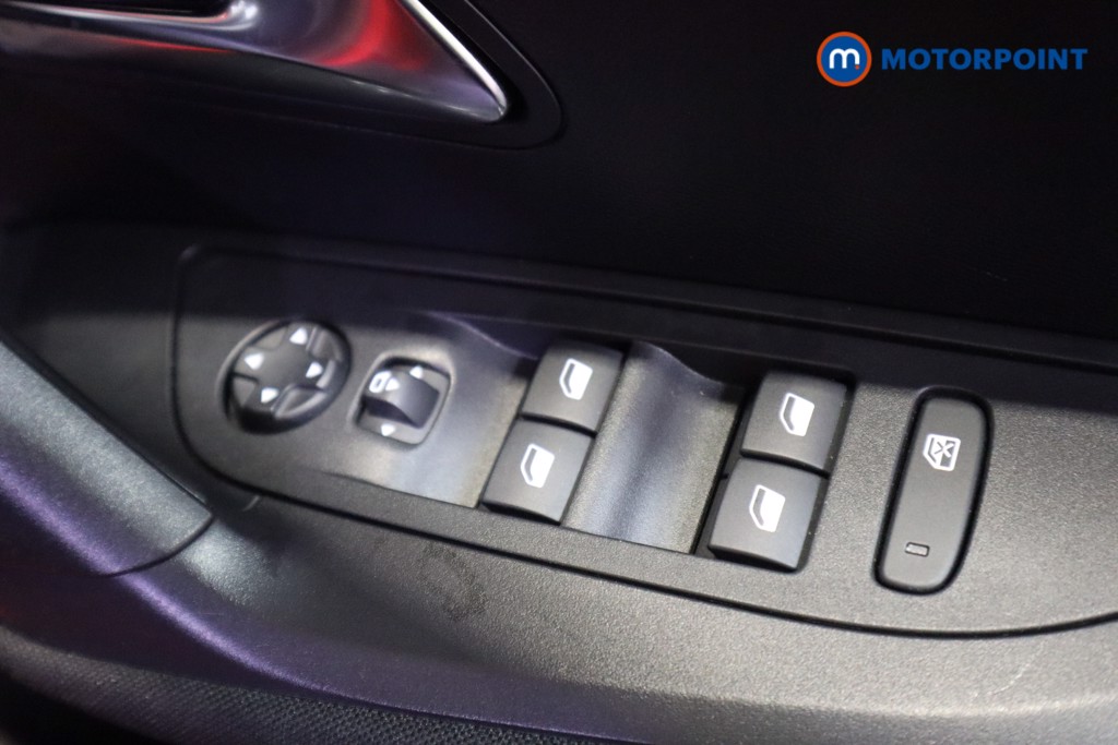 Peugeot 2008 Active Premium-Plus Automatic Electric SUV - Stock Number (1595594) - 11th supplementary image