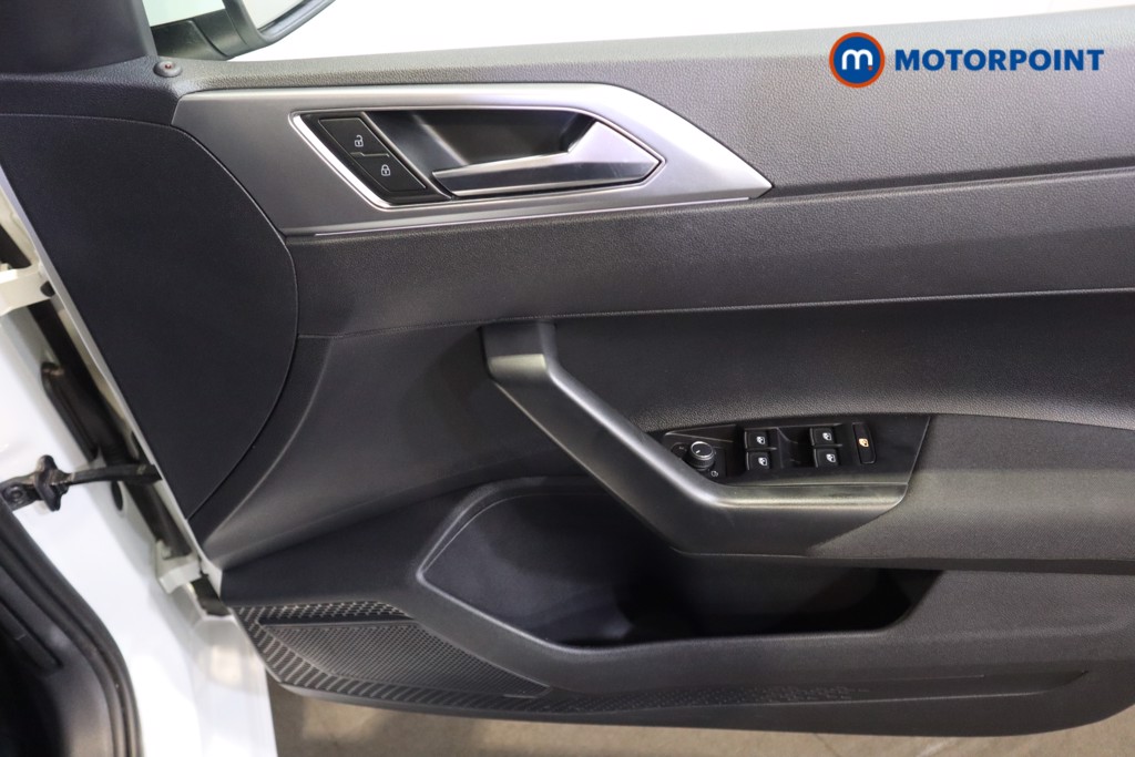 Volkswagen Polo Active Manual Petrol Hatchback - Stock Number (1595622) - 9th supplementary image