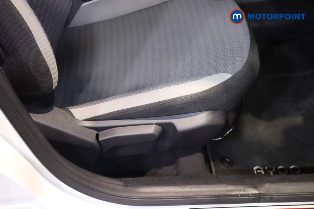 Toyota Aygo X-Trend Manual Petrol Hatchback - Stock Number (1595627) - 16th supplementary image