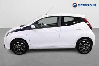 Toyota Aygo X-Trend Manual Petrol Hatchback - Stock Number (1595627) - Passenger side