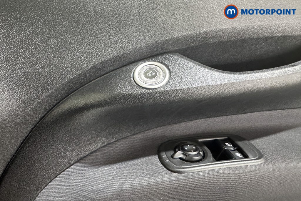 Fiat 500 Icon Automatic Electric Convertible - Stock Number (1517085) - 13th supplementary image