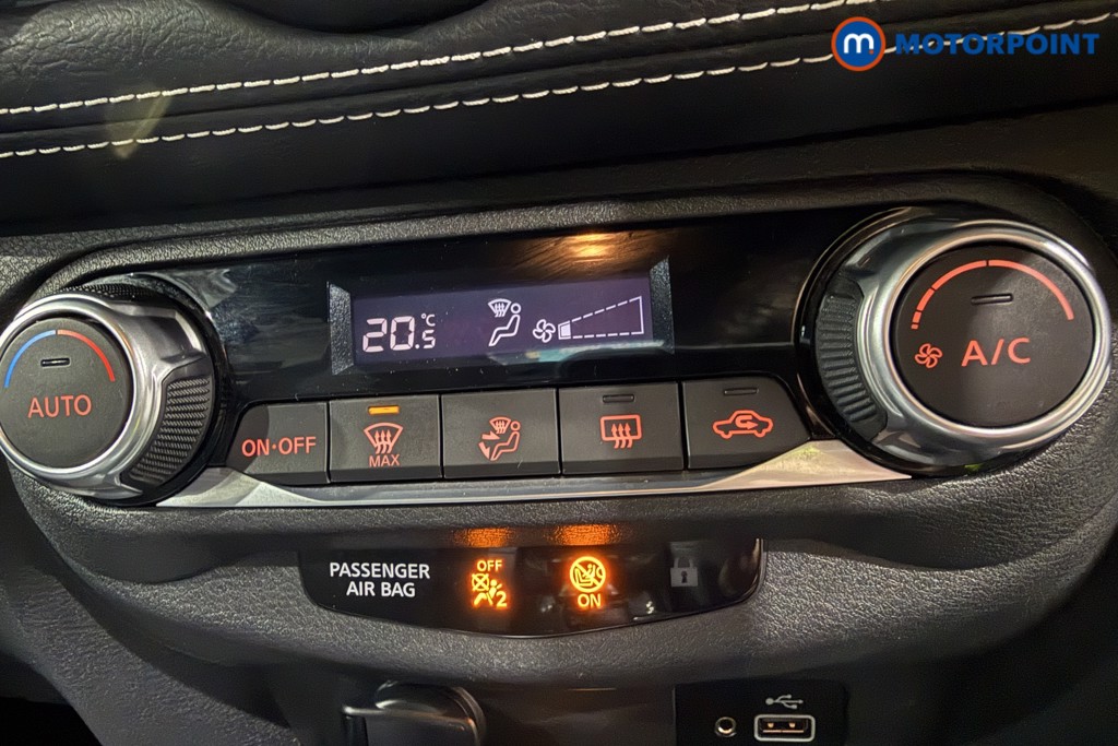 Nissan Juke N-Connecta Manual Petrol SUV - Stock Number (1566100) - 17th supplementary image