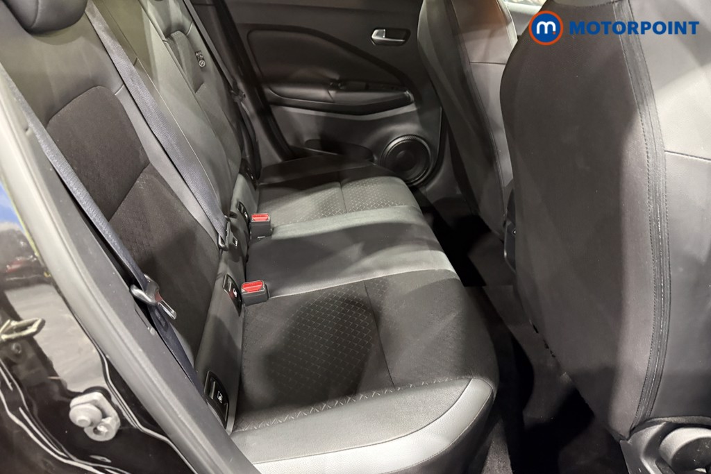 Nissan Juke N-Connecta Manual Petrol SUV - Stock Number (1566100) - 18th supplementary image