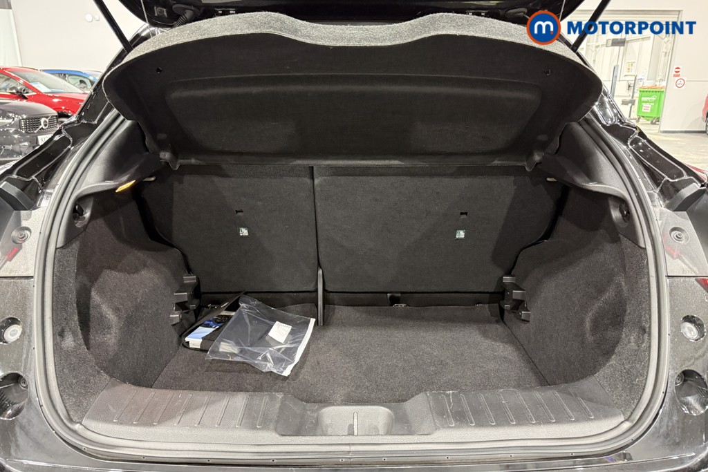 Nissan Juke N-Connecta Manual Petrol SUV - Stock Number (1566100) - 23rd supplementary image