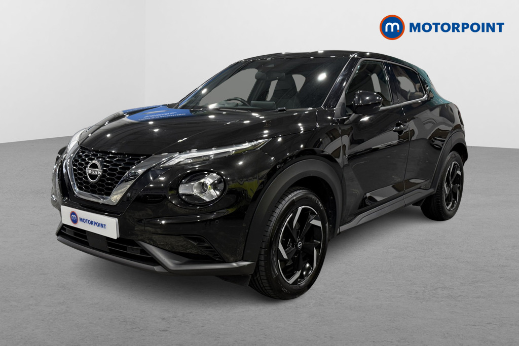 Nissan Juke N-Connecta Manual Petrol SUV - Stock Number (1566100) - Passenger side front corner