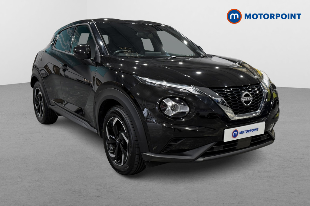 Nissan Juke N-Connecta Manual Petrol SUV - Stock Number (1566100) - Drivers side front corner