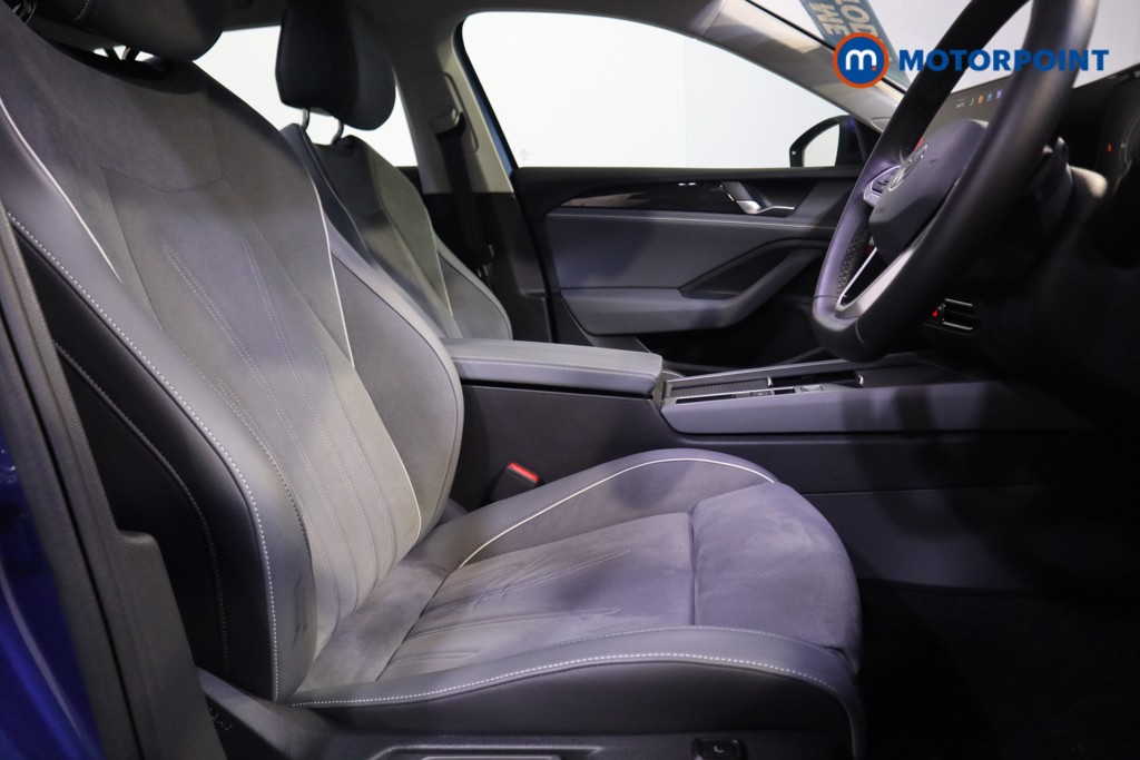 Volkswagen Passat Life Automatic Petrol Plug-In Hybrid Estate - Stock Number (1578144) - 13th supplementary image