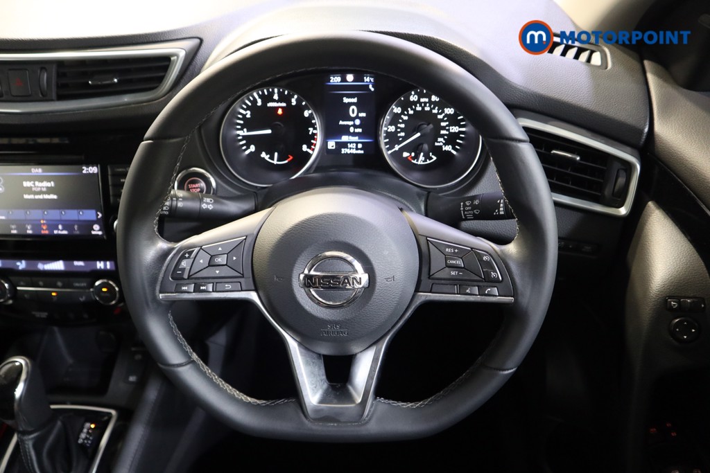 Nissan Qashqai N-Connecta Automatic Petrol SUV - Stock Number (1582328) - 2nd supplementary image