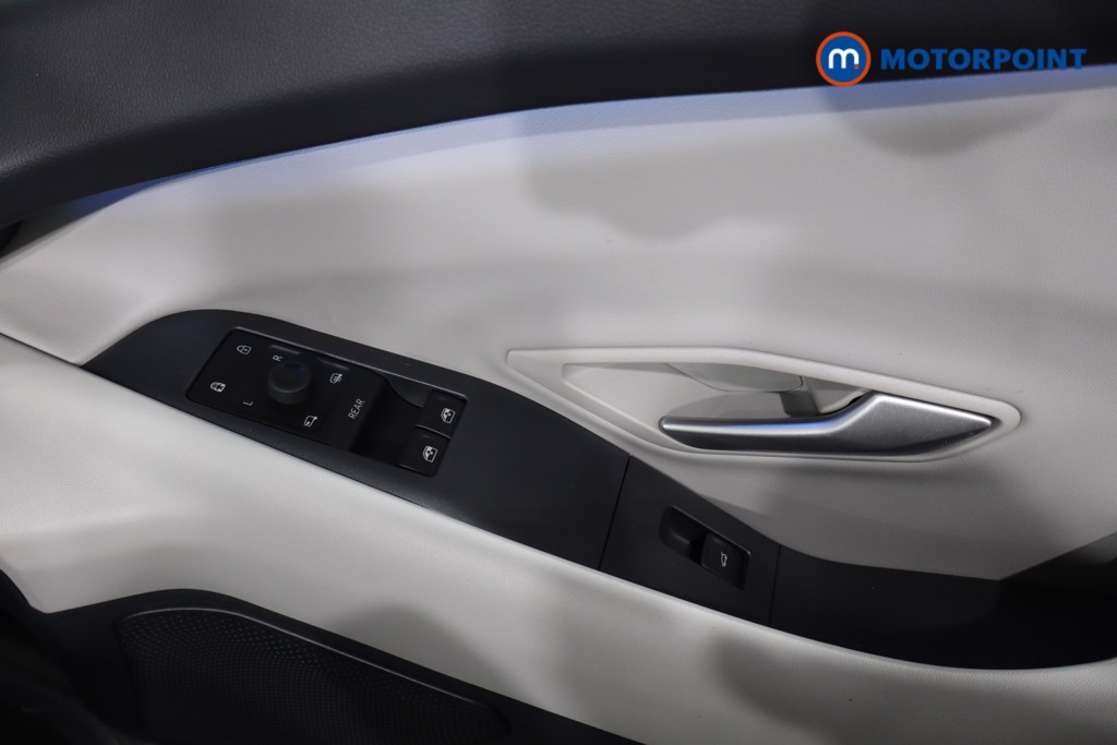 Ford Explorer Premium Automatic Electric SUV - Stock Number (1586068) - 21st supplementary image