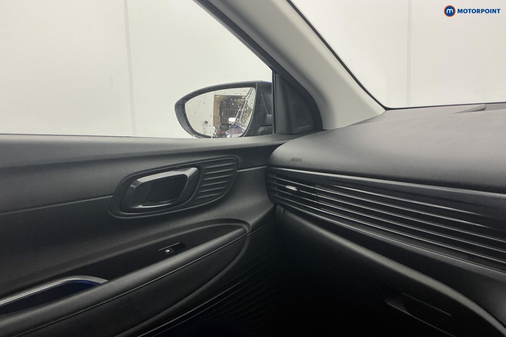 Hyundai Bayon Premium Automatic Petrol SUV - Stock Number (1586975) - 16th supplementary image