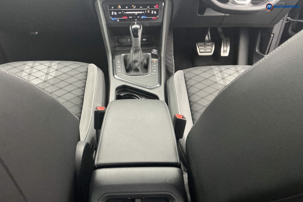 Volkswagen Tiguan R-Line Edition Automatic Petrol SUV - Stock Number (1587003) - 11th supplementary image
