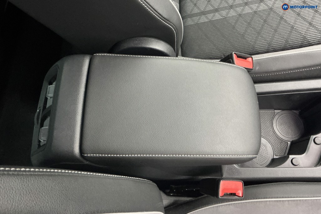 Volkswagen Tiguan R-Line Edition Automatic Petrol SUV - Stock Number (1587003) - 13th supplementary image