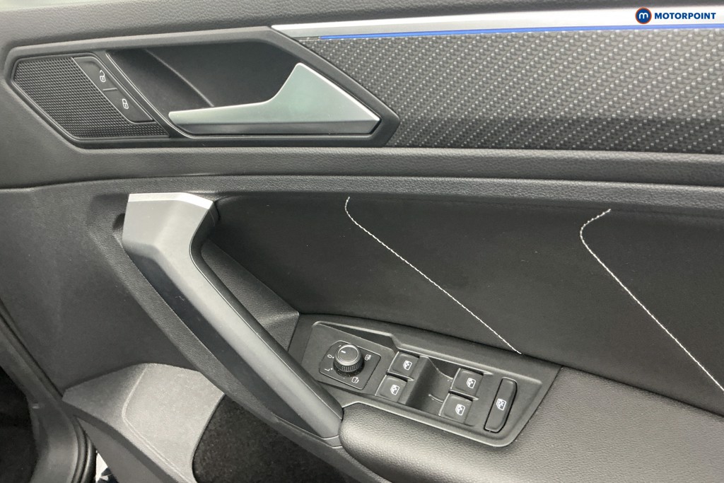 Volkswagen Tiguan R-Line Edition Automatic Petrol SUV - Stock Number (1587003) - 23rd supplementary image