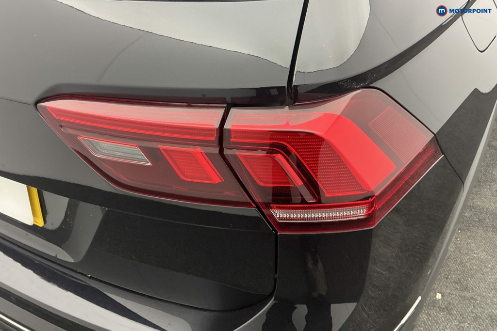 Volkswagen Tiguan R-Line Edition Automatic Petrol SUV - Stock Number (1587003) - 30th supplementary image