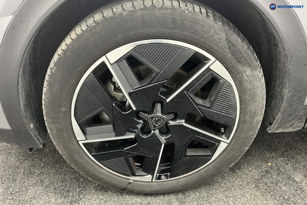 Peugeot 408 GT Automatic Petrol Plug-In Hybrid Hatchback - Stock Number (1587013) - 35th supplementary image