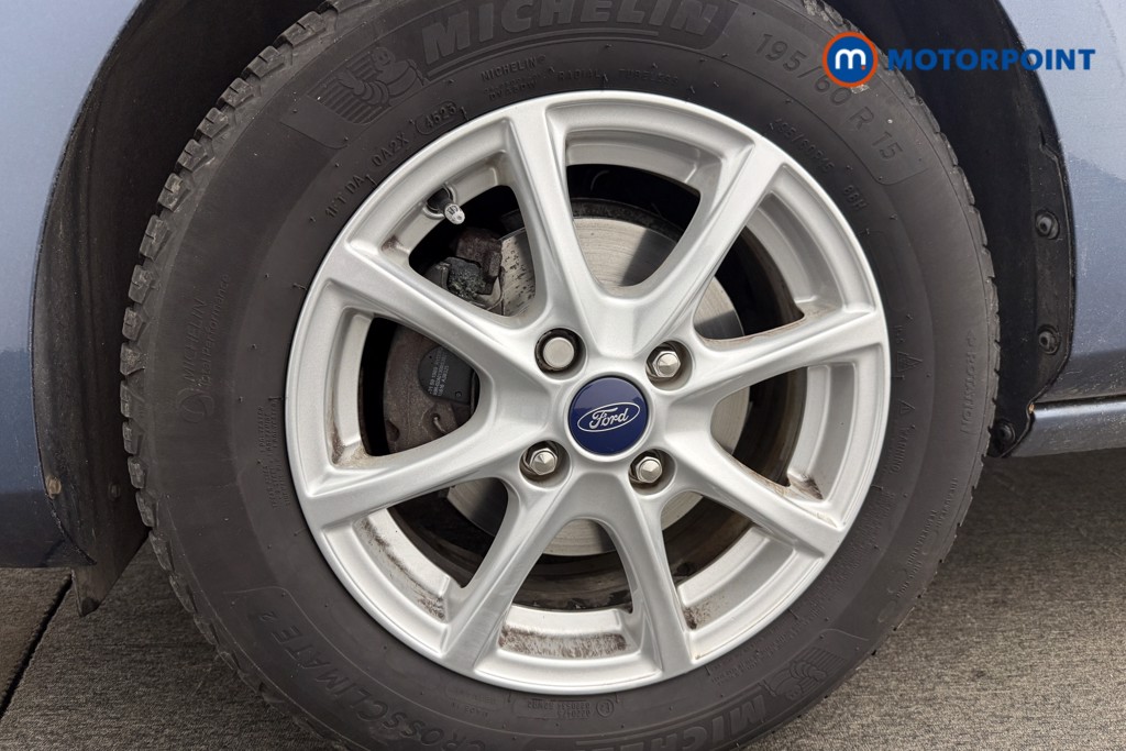 Ford Fiesta Zetec Manual Petrol Hatchback - Stock Number (1587441) - 11th supplementary image