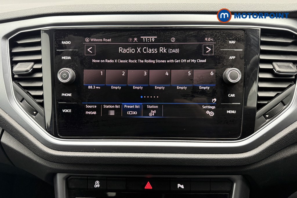 Volkswagen T-Roc Active Manual Petrol SUV - Stock Number (1587695) - 17th supplementary image