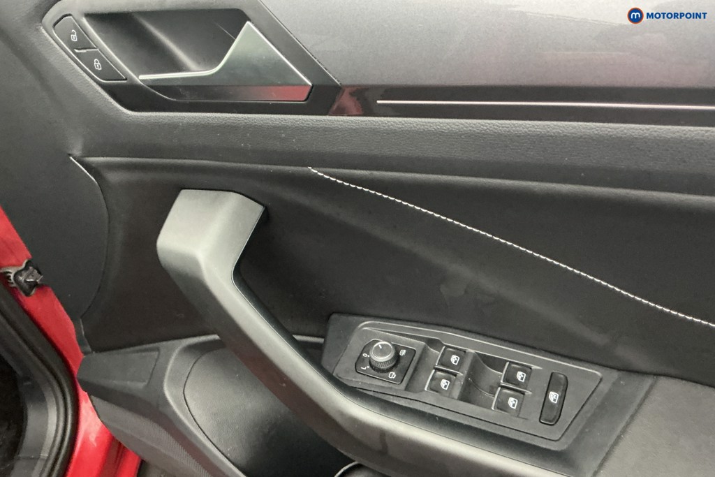 Volkswagen T-Roc Style Manual Petrol SUV - Stock Number (1588769) - 23rd supplementary image