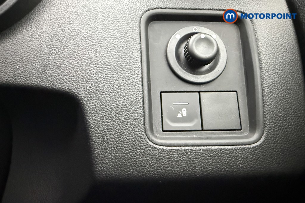 Dacia Duster Prestige Manual Diesel SUV - Stock Number (1590109) - 17th supplementary image