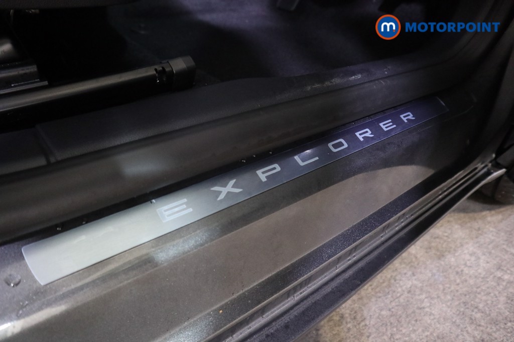 Ford Explorer Premium Automatic Electric SUV - Stock Number (1590503) - 13th supplementary image