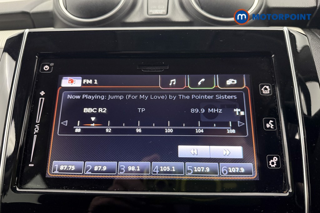 Suzuki Swift Sz-L Manual Petrol Hatchback - Stock Number (1590602) - 2nd supplementary image