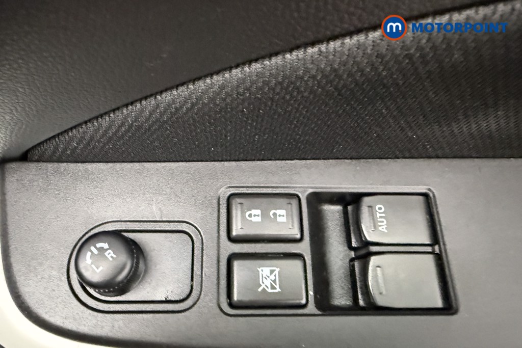 Suzuki Swift Sz-L Manual Petrol Hatchback - Stock Number (1590602) - 18th supplementary image