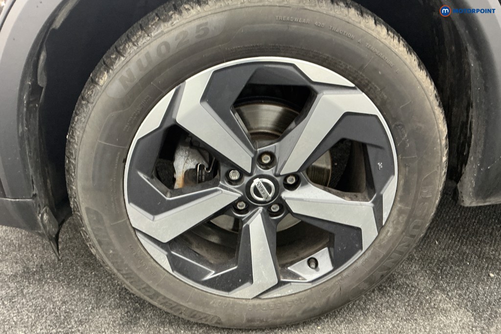 Nissan Qashqai N-Connecta Manual Petrol SUV - Stock Number (1591076) - 32nd supplementary image